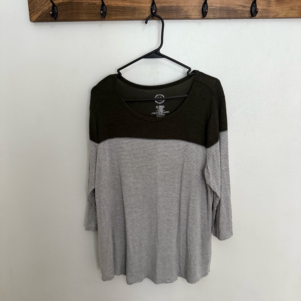 Maurices 24/7 Olive and Gray Long Sleeve Top